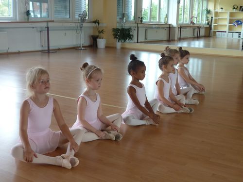 Galeriefoto 10 – Ballettschule Tatiana Kazarian
